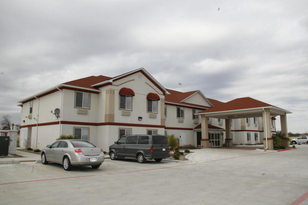 Budget Host Inn And Suites Cameron מראה חיצוני תמונה